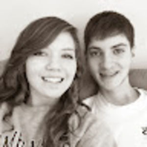 Meet your Posher, Chloe